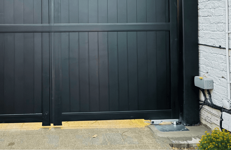 invisible gate automation